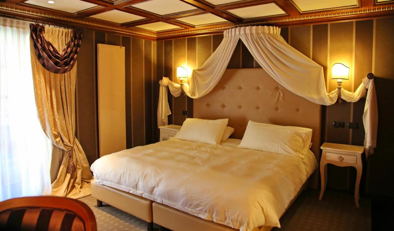 Relais Du Chateau Blanc La Thuile Exteriör bild